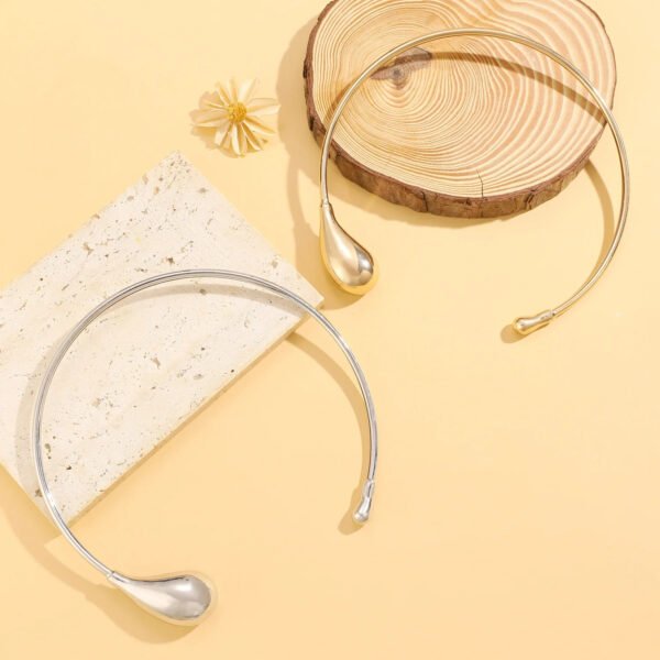 Delicate and Elegant Fine Necklace - A Beautiful Touch for Any Look – Image 2