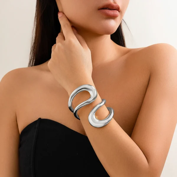 Chic Gold Alloy Bracelet – Style & Mood Tracking – Image 2