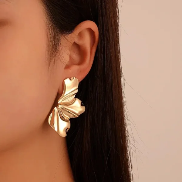 Metal Flower Shape Stud Earrings