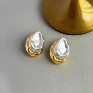 Elegant Earrings – Sophistication & Style